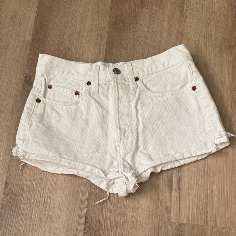 Re done women’s White Denim Shorts 25